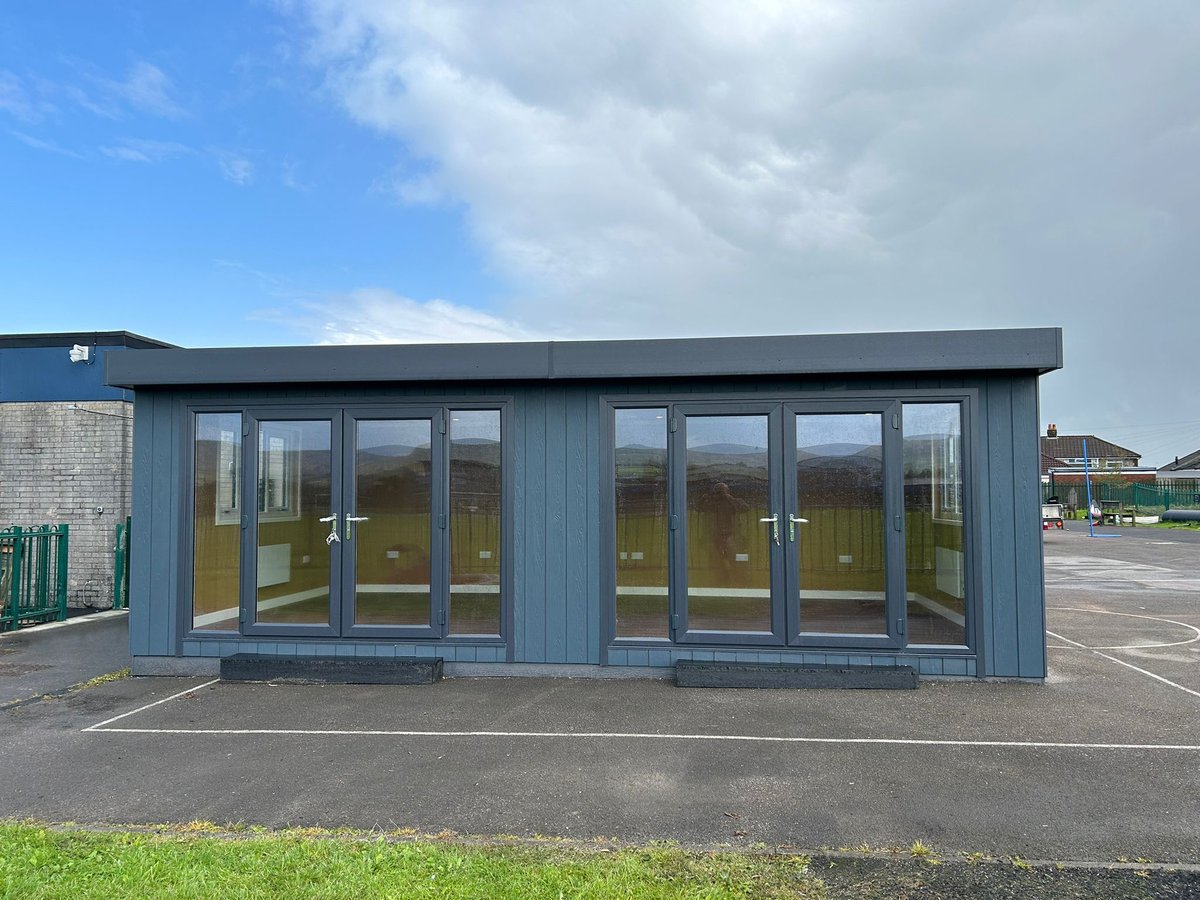 Cabins for Schools - Broadway Primary School outdoor classroom