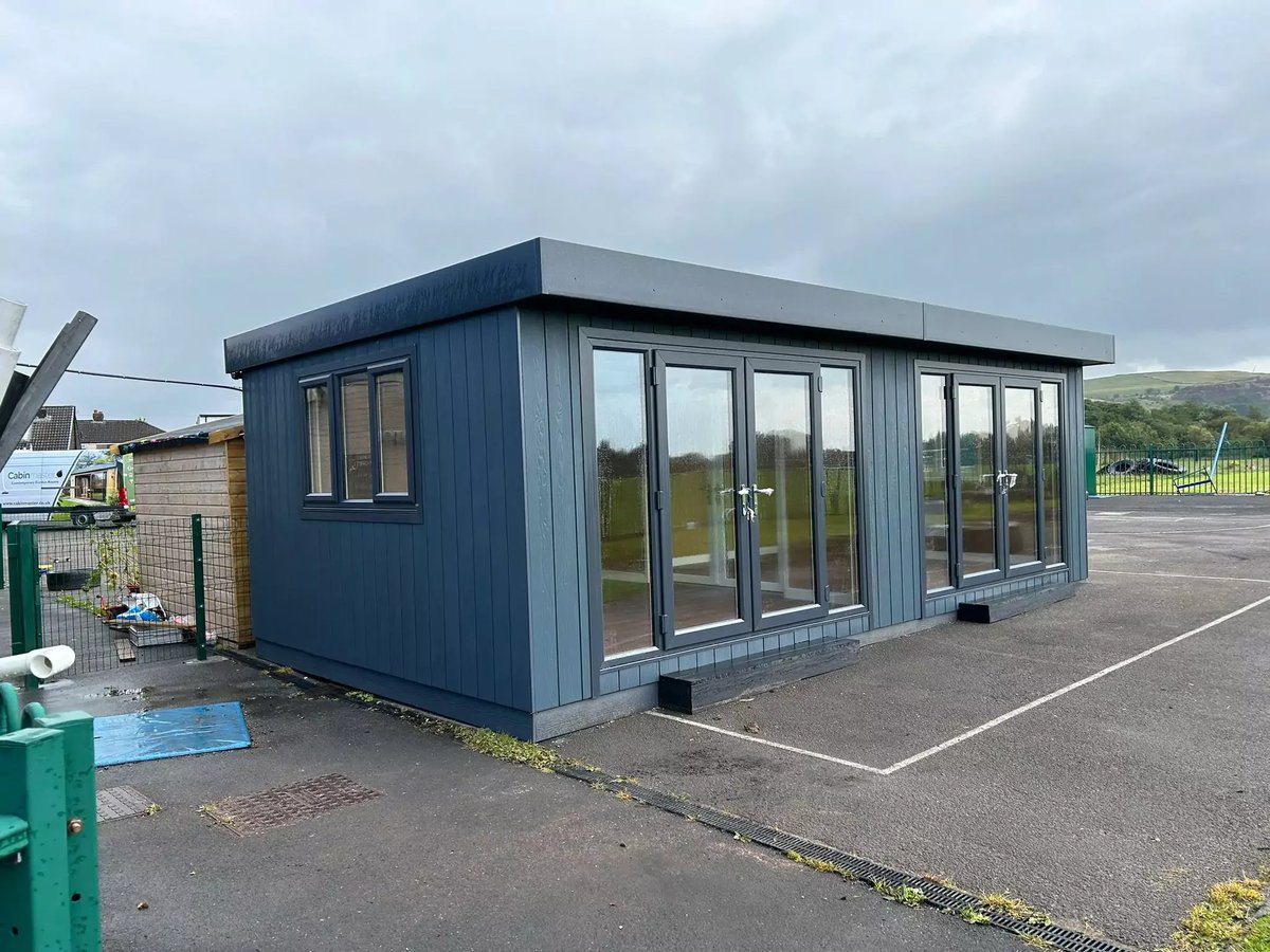 outdoor eco classroom with partition 