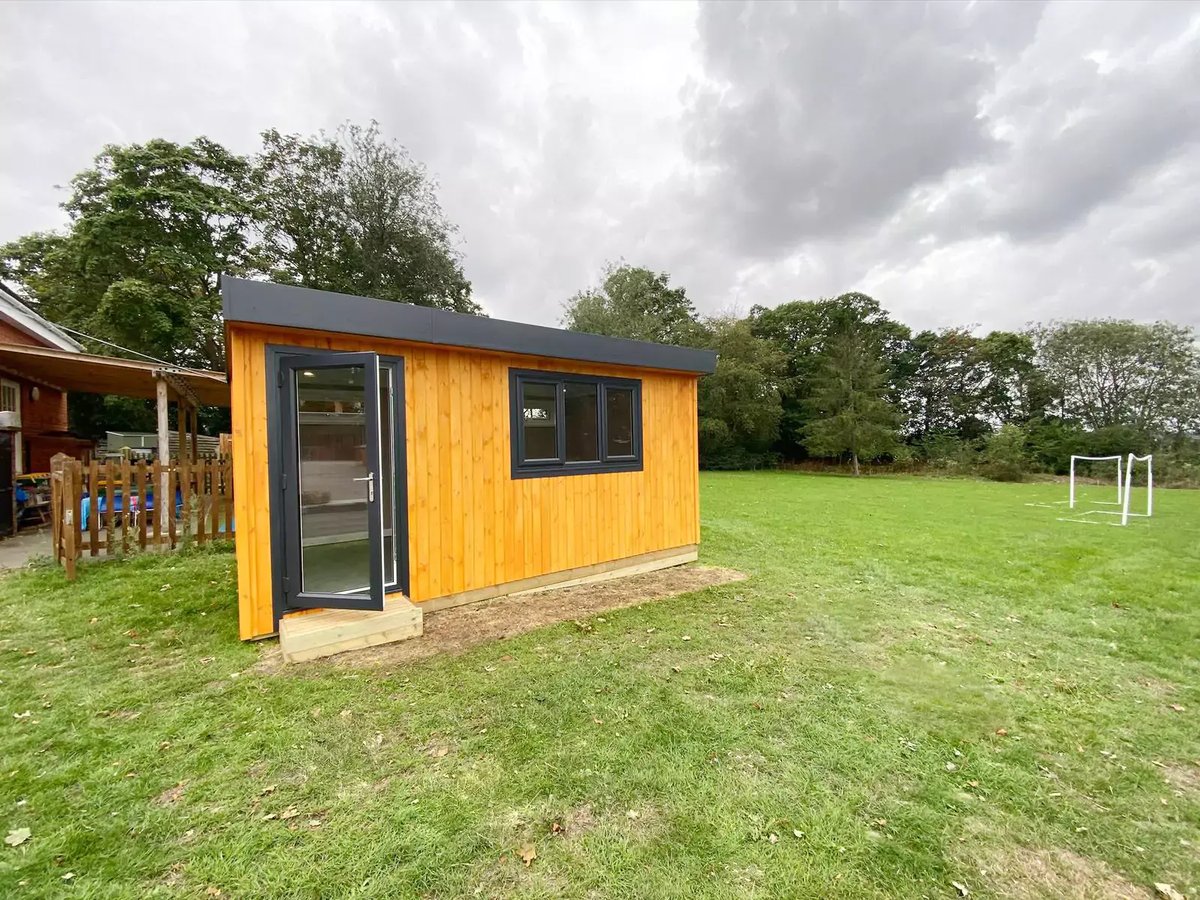 modular classroom building 