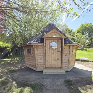 forest cabin for schools and nurseries