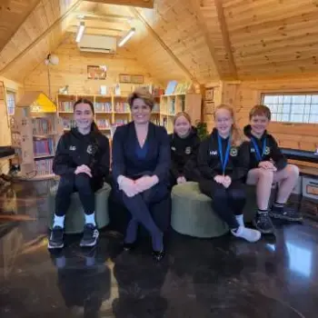 Emma Hardy MP visits Acre Heads primary's reading retreat cabin