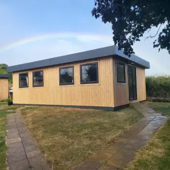 outdoor classrooms for extra space at school-350x350